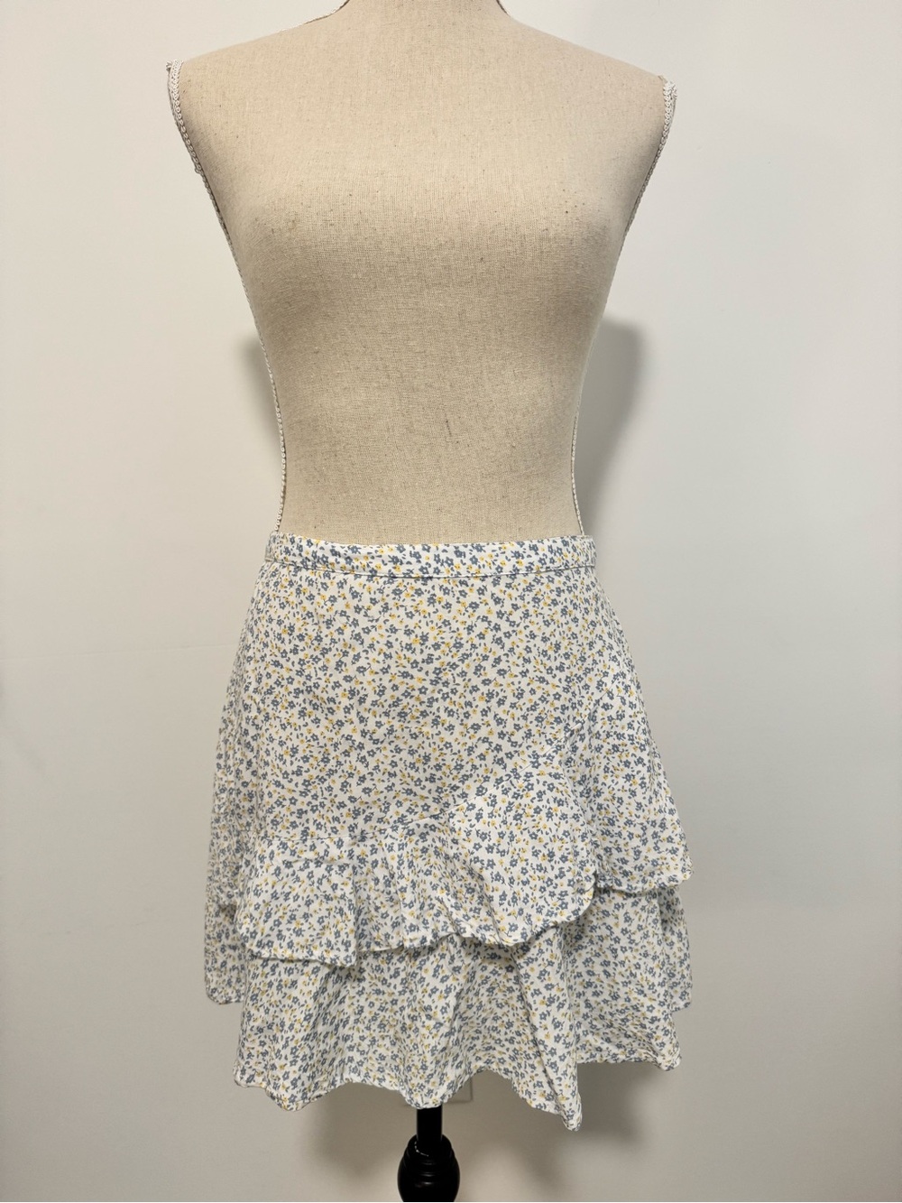 Jopna Blue 100% Cotton White Yellow Floral Ruffle Mini Skirt Size M - Picture 7 of 11